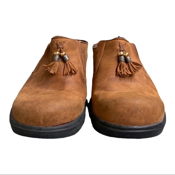 ARIAT Women's Mendocino Tassel Mule Tan Suede Leather Slide 7.5 - Picture 2 of 7